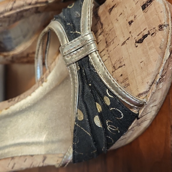 💙 10 For $20 Roberto Vianni Platform Wedged Sandels - Picture 2 of 12